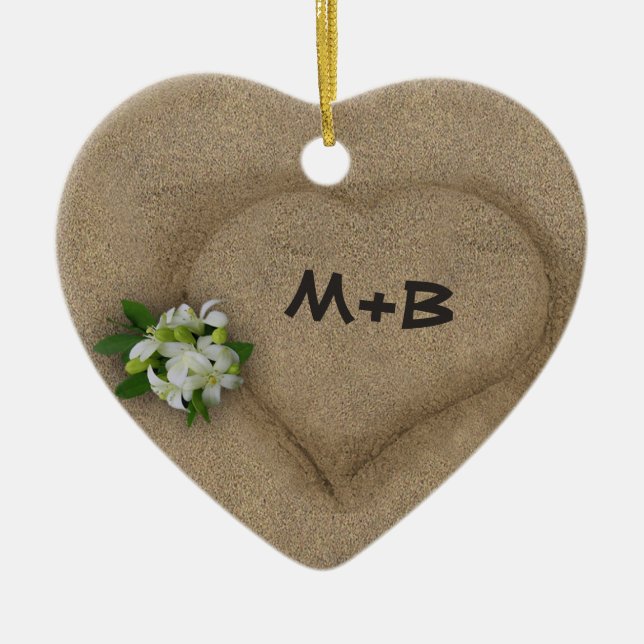 Adorno De Cerámica Corazón en la arena con tus iniciales (Frente)