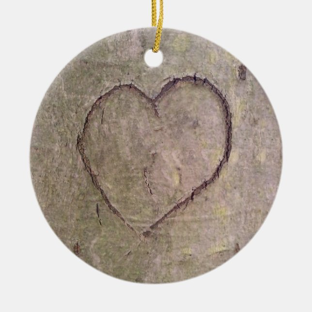 Adorno De Cerámica Corazón esculpido en un árbol (Frente)