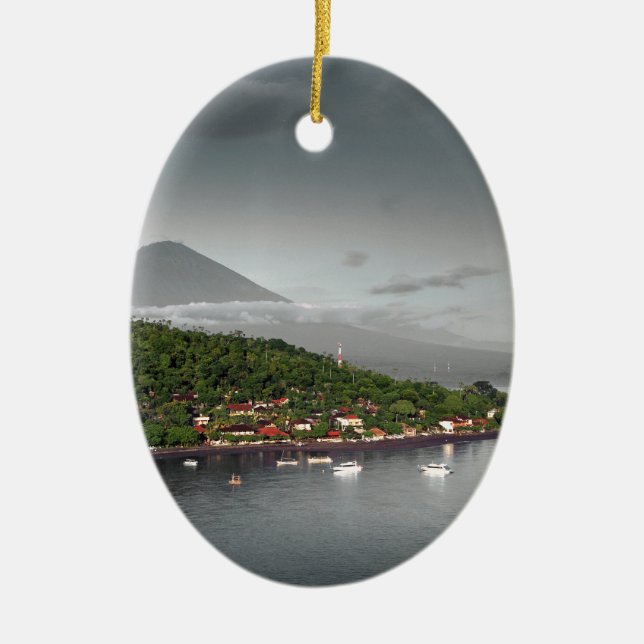 Adorno De Cerámica Costa costa y soporte del este Agung de Bali (Frente)