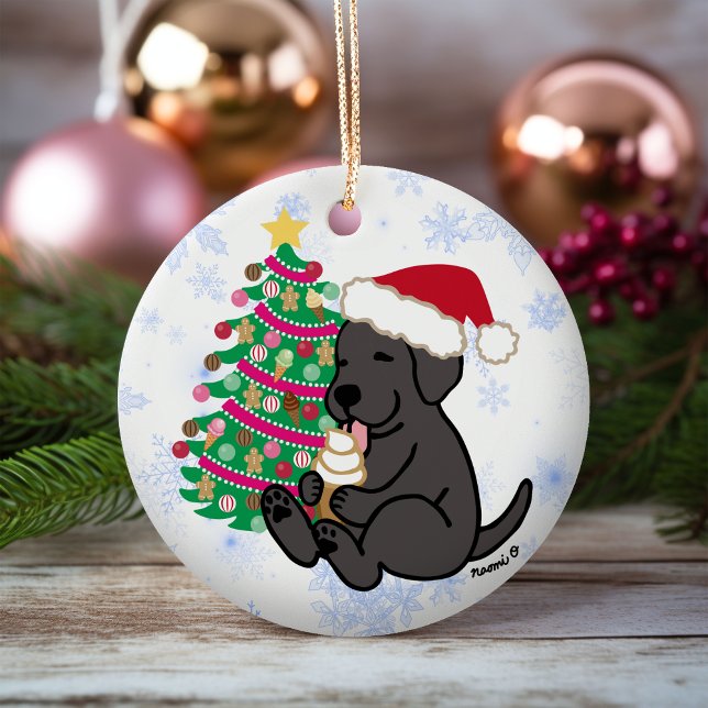 Adorno De Cerámica Crema de hielo personalizada de Labrador negro (Personalized Black Labrador Ice Cream Christmas Ornament for Black Labrador Owners.  Cartoon Style.)