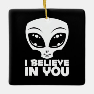 Adorno De Cerámica Creo En Ti Alien Blanco