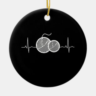 Adorno De Cerámica Crocheting - Crochet Thread Heartbeat
