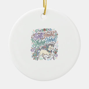 Adorno De Cerámica Cuerno Agudo Corazón Suave Unicornio Fondo Blanco