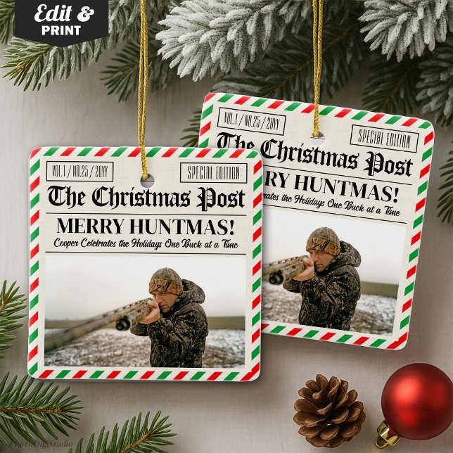 Adorno De Cerámica Custom Christmas Hunter Gift Newspaper Outdoorsman (Custom Christmas Hunter Gift Newspaper Outdoorsman Ceramic Ornament)