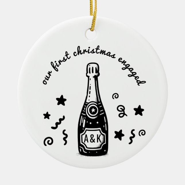 Adorno De Cerámica Custom Monogram First Christmas Engaged Ornament  (Frente)