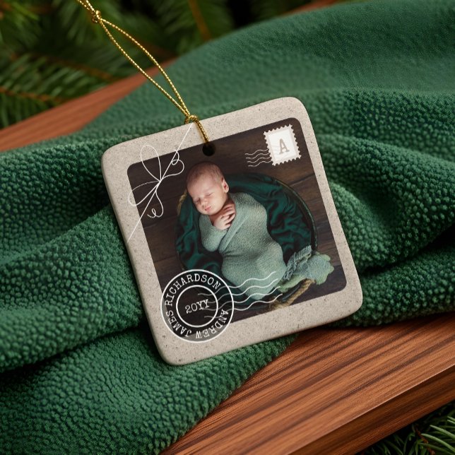 Adorno De Cerámica Cute Delivery Parcel Baby Birth Announcement Photo (Cute Delivery Parcel Baby Birth Announcement Photo Ceramic Ornament)