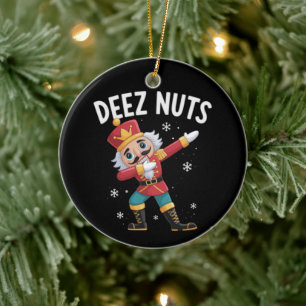 Adorno De Cerámica Deez Nuts Cascanueces Nuez Divertida Navidad 