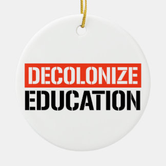 Adorno De Cerámica Descolonizar la educación