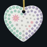 Adorno De Cerámica Devoción floral<br><div class="desc">Celebre el amor con este adorno en forma de corazón de la devoción floral, con un delicado corazón floral para un toque elegante durante todo el año. La devoción floral es un diseño original de Hoda Moustapha, que celebra el amor a través de la elegante armonía floral. © Kiwi Art...</div>