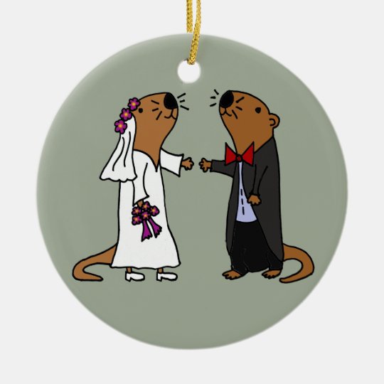 Adorno De Ceramica Dibujo Animado Divertido De La Boda De La Nutria Zazzle Es