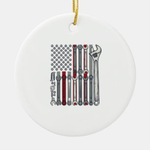 Adorno De Cerámica Diseño vectorial de grabado vintage de llave mecán