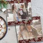 Adorno De Cerámica Dos fotos de felicidad para ti como amigo de la ni<br><div class="desc">Ornamento de fotos de copos de nieve rojos y blancos con sus fotos personalizados y tipografía de guion de pincel. El diseño es de doble cara y la plantilla está preparada para que añada sus fotos de tamaño completo al frente y al reverso. El año y la redacción son totalmente...</div>