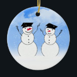 Adorno De Cerámica Dos hombres de nieve graduados<br><div class="desc">Gracias por pasarte! Gravityx9 Designs ofrece una gran mezcla de imágenes,  fotografías,  arte y diseños. Contáctame para obtener información sobre nuevos productos. Haga clic en la etiqueta -JUST4GRAD - que se muestra a continuación para ver más diseños de graduación o visite la sección de ESCUELAS de esta tienda.</div>