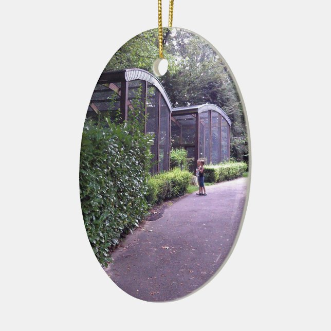 Adorno De Cerámica dos niños en parque (Izquierda)