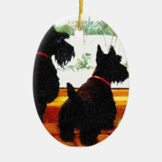 Adorno De Cerámica Dos perros del escocés que esperan a Papá Noel