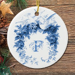 Adorno De Cerámica Doves Románticas Wreath・<br><div class="desc">Corona romántica con dos palomas de azul. Personalizable de la plantilla de texto a la derecha.</div>