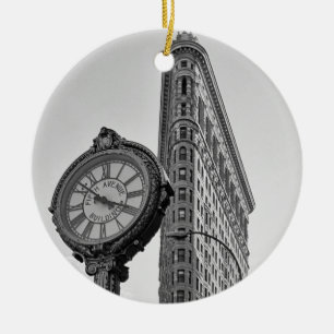 Adorno De Cerámica Edificio Flatiron y reloj en blanco y negro #2