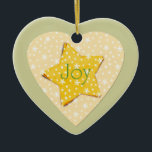 Adorno De Cerámica El amarillo caprichoso protagoniza alegría<br><div class="desc">el amarillo caprichoso protagoniza el ornamento en forma de corazón del navidad de la alegría
 También disponible</div>