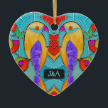 Adorno De Cerámica El cristal manchado parece pájaros con pares de in<br><div class="desc">Este diseño de azul tropical presenta un par de aves exóticas de colores vivos con un motivo romántico, con iniciales personalizadas de una pareja en la placa central. Una vez que haya añadido sus monogramas y los suyos (o los suyos o los suyos, según proceda), puede introducir un mensaje personalizado...</div>