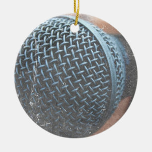 Adorno De Cerámica el mic se cierra encima de música del color de la