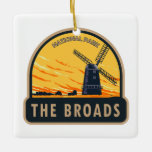 Adorno De Cerámica El Parque Nacional Broads Vintage de Inglaterra<br><div class="desc">El diseño de las ilustraciones vectoriales de Broads. El parque es una red de ríos y lagos principalmente navegables en los condados ingleses de Norfolk y Suffolk.</div>