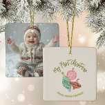 Adorno De Cerámica El primer género de Navidad neutral de un bebé mín<br><div class="desc">Mínimo,  el primer ornamento personalizado de sake del bebé con género neutro en Navidad con foto en la parte posterior. Creado a partir de unos caprichosos adornos navideños. Arte original de Leslie Larson.</div>
