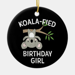 Adorno De Cerámica El regalo de Funny Pun, Chica de cumpleaños de Koa
