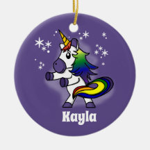 El Unicornio arcoiris con fondo estelar