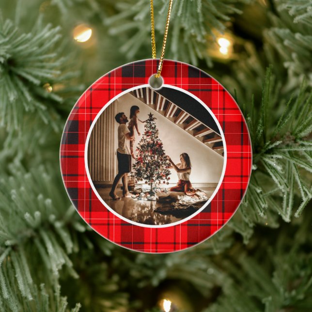 Adorno De Cerámica Elegant Modern Red Plaid Christmas Family Photo (Árbol)