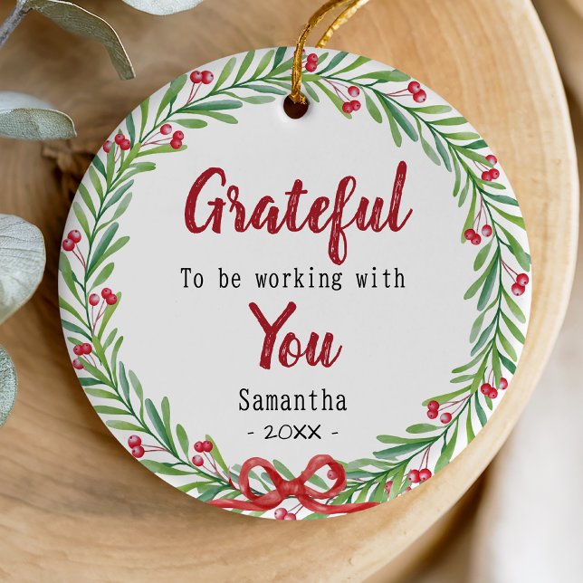 Adorno De Cerámica Elegant wreath coworker keepsake (Subido por el creador)