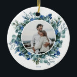 Adorno De Cerámica Elegante foto floral Verde azulada azul<br><div class="desc">Elegante color de agua azul y verde azulada con follaje Navidad y bayas - personalizable con el año o tu propio texto.</div>