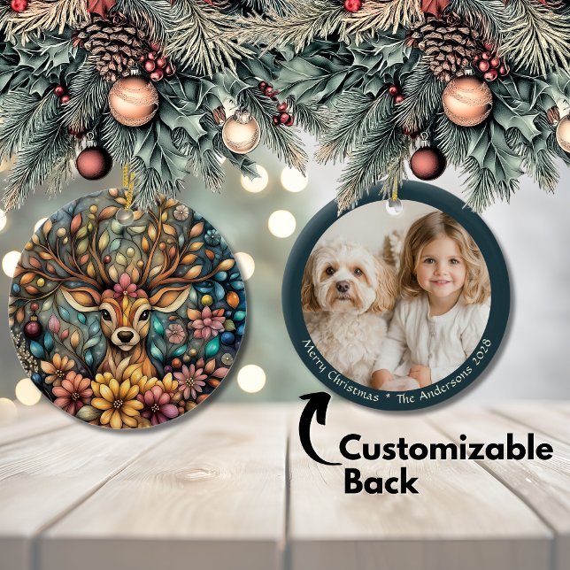 Adorno De Cerámica Elegante Personalizable de Navidades de renos (Elegant Reindeer Christmas Customizable Ceramic Ornament)