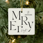 Adorno De Cerámica Elegante y alegre tipografía fotográfica navideña<br><div class="desc">Moderna y elegante tipografía gráfica minimalista alegre navidad. Parte de una atrevida colección de vacaciones.</div>