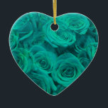 Adorno De Cerámica Elegantes rosas verdes verde azulados<br><div class="desc">Elegantes rosas verde azulados verdes verde azulados - hermosa foto floral.</div>