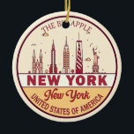 Adorno De Cerámica Emblema de la línea aérea de Nueva York<br><div class="desc">Diseño de arte minimalista y colorido de la ciudad de Nueva York,  con monumentos y monumentos de la ciudad de Nueva York.</div>