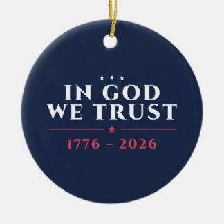 Adorno De Cerámica En Dios Confiamos 1776-2026 Marina