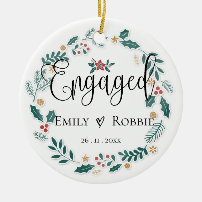 Adorno De Cerámica Engaged Couple | Our First Christmas   (Frente)