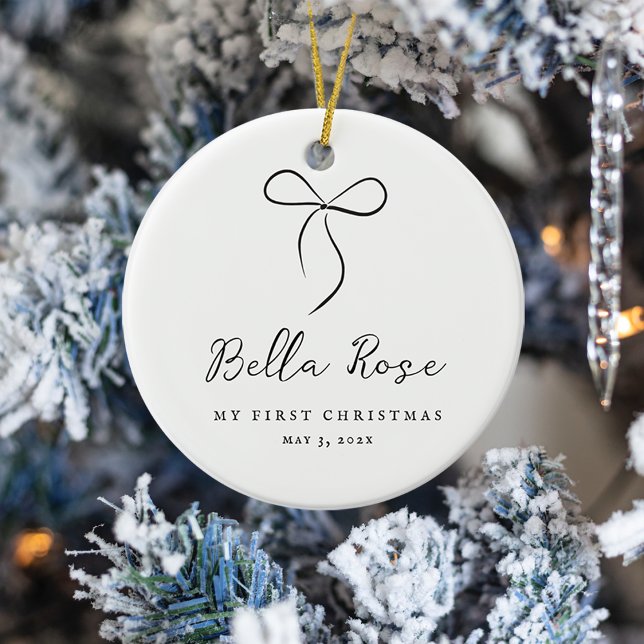 Adorno De Cerámica Envuelto con amor Black Bow primera foto de Navida (Wrapped With Love Black Bow First Christmas Photo Ceramic Ornament)