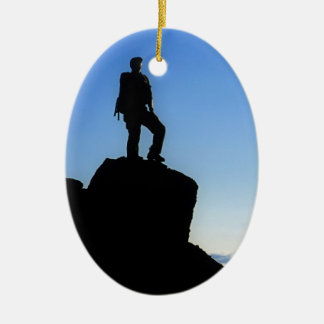 Adorno De Cerámica Escalador en Mt Kilimanjaro