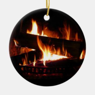 Adorno De Cerámica Escena de invierno cálido con chimenea para fotogr