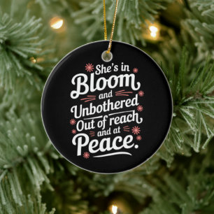 Adorno De Cerámica Está en flor y sin molestia fuera de alcance y a