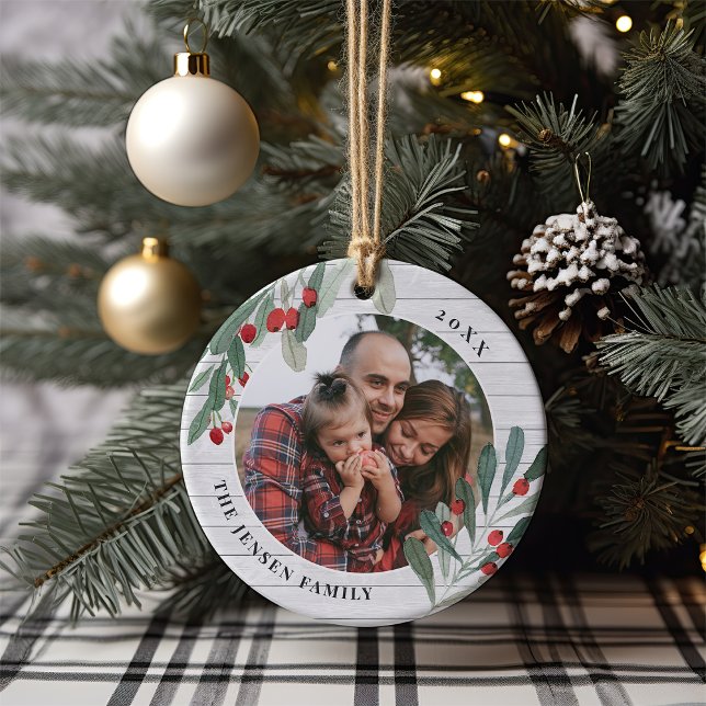 Adorno De Cerámica Farmhouse Holly | Foto navideña personalizada (Subido por el creador)