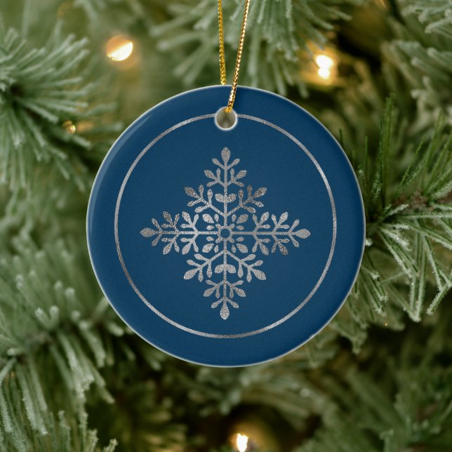 Adorno De Cerámica Faux Relieve metalizado plateado Snowflake On Blue (Árbol)