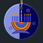 Adorno De Cerámica Feliz Hanukkah. Menorah y Dreidels<br><div class="desc">Feliz Hanukkah. Menorah y Dreidels diseñan objetos de regalo. Tarjetas y regalos coincidentes disponibles en la categoría Festividades Judías / Hanukkah de nuestra tienda.</div>