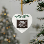 Adorno De Cerámica Feliz Navidad Abuela Invitación de Embarazo<br><div class="desc">Siempre es un buen momento para compartir esta emocionante noticia con los más cercanos y queridos. Idea de regalo para Navidades perfectos para que la abuela esté con foto de ultrasonido. Personalizar esta pantalla de invitación única, agrega tus detalles y deja que todo el mundo conozca esta noticia especial. Un...</div>