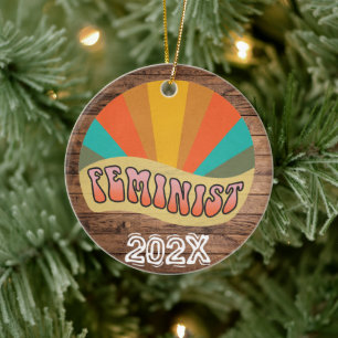 Adorno De Cerámica Feminista con Sunburst - Año y nombre Personalizad