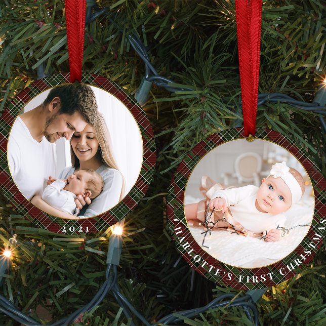 Adorno De Cerámica Festividades en Borgoña y Green Plaid Navidades (Bugundy and green plaid baby's first Christmas ornament)