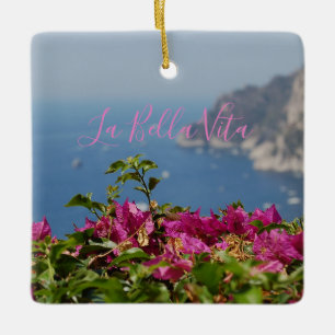 Adorno De Cerámica Flor rosa con vistas al océano en Capri, Italia