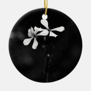Adorno De Cerámica floral en blanco y negro minimalista