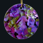 Adorno De Cerámica Flores de Hydrangeas azul morado<br><div class="desc">Hortensias púrpura muy bonitos con un toque de rosado y amarillo. Perfecto para eventos de primavera, verano o otoño. Hermosas hortensias moradas para fiestas de campo, boho, jardín y temática floral. Para empezar a cambiar nombres y detalles de eventos, haga clic en "Personalizar esta plantilla" y edite la redacción en...</div>
